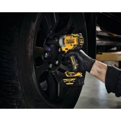 Boulonneuse Sans Fil DEWALT Boulonneuse 1/2" XR 12V 5Ah Brushless - DCF901P1-QW -Perceuse Visseuse Soldes dewalt boulonneuse 12 xr 12v 5ah brushless dcf901p1 qw 5