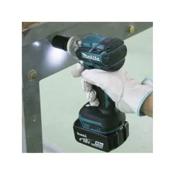 Boulonneuse Sans Fil MAKITA Boulonneuse à Chocs 280Nm 18V 5.0Ah - DTW285RTJ -Perceuse Visseuse Soldes makita boulonneuse a chocs 280nm 18v 50ah dtw285rtj 2